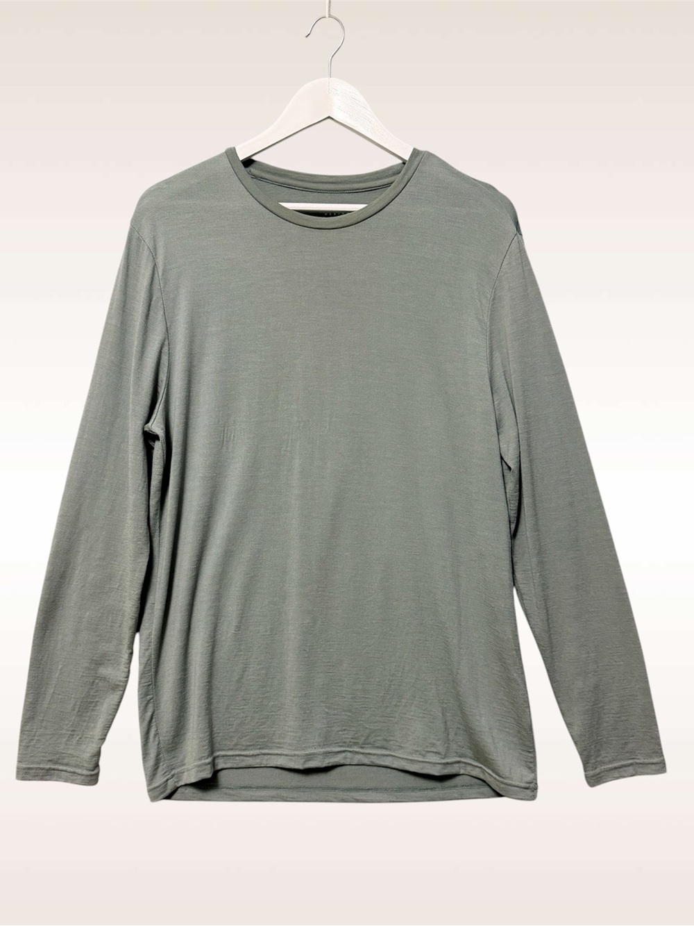Unbound Mens Long Sleeve 100% Merino Tee Size Large Sage Green Gray Base Layer